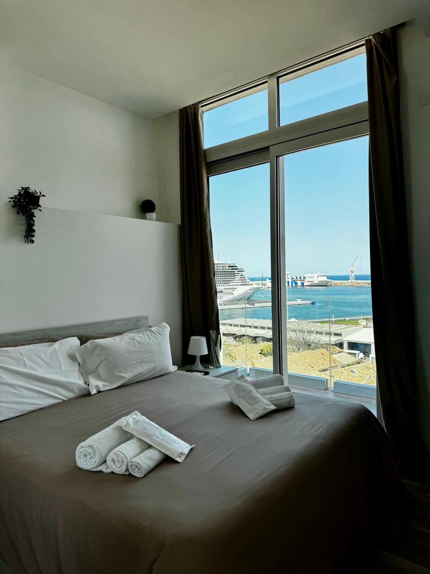Palermo Inn Marina Exclusive View Buitenkant foto