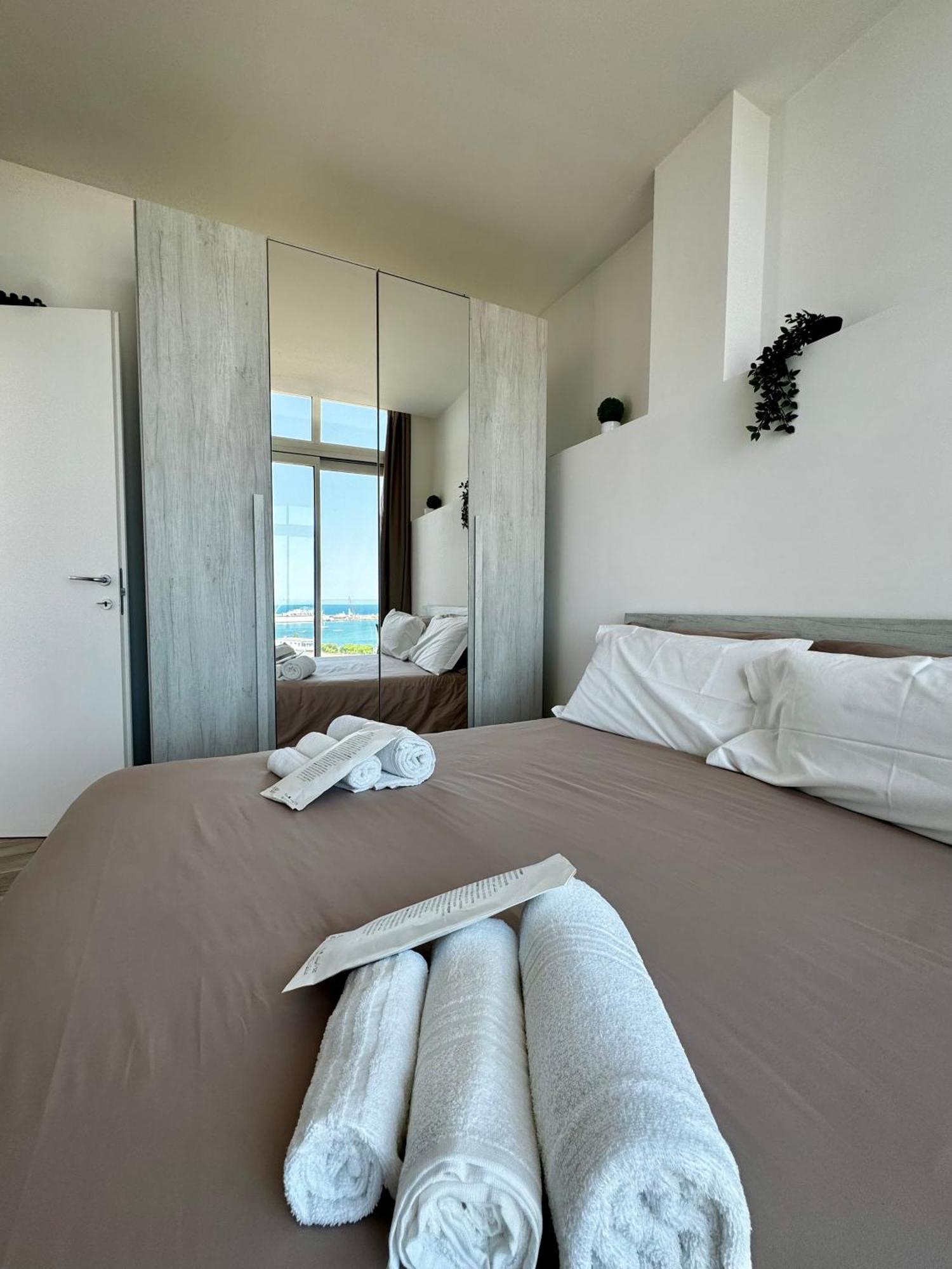 Palermo Inn Marina Exclusive View Buitenkant foto