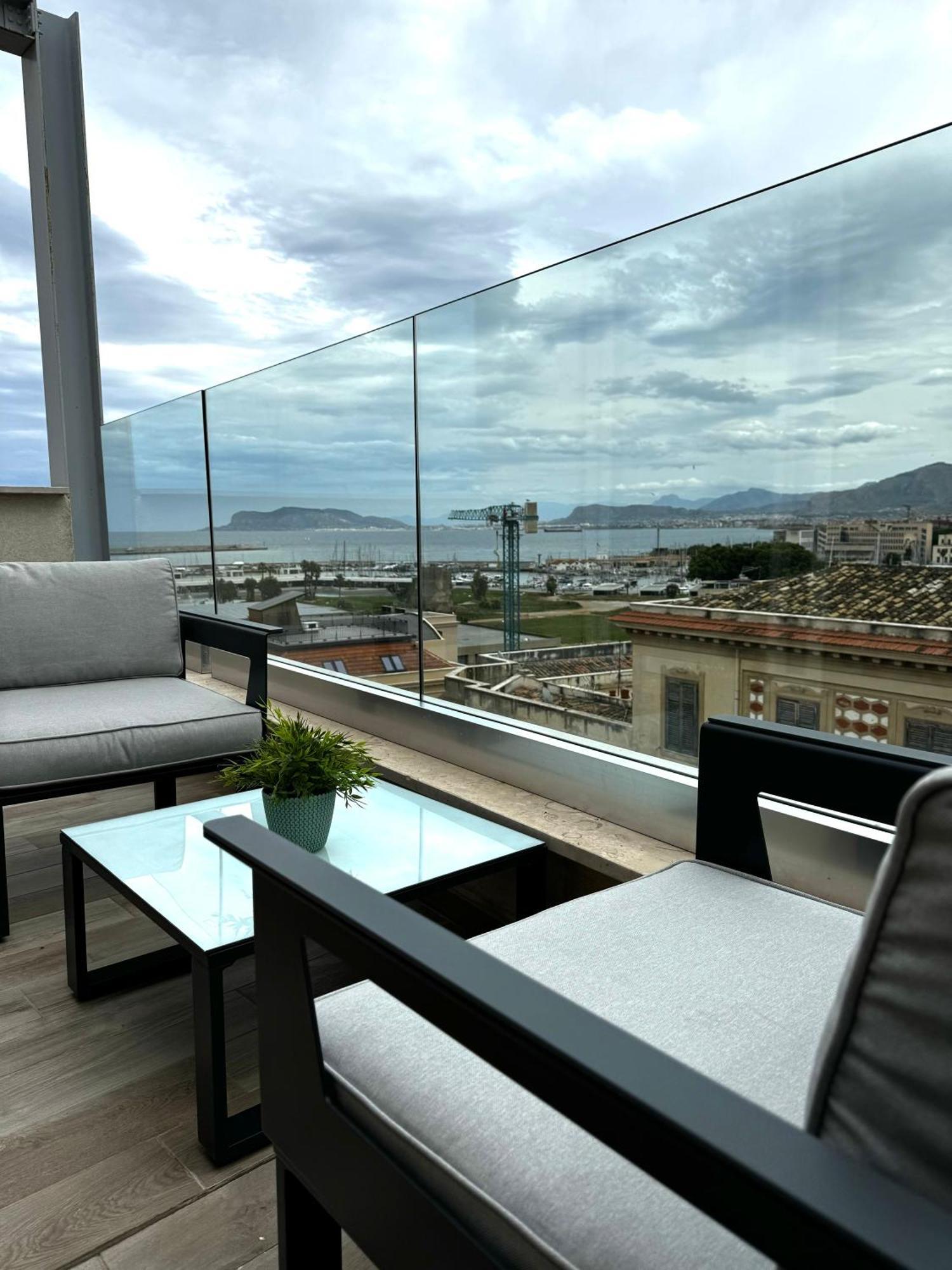 Palermo Inn Marina Exclusive View Buitenkant foto